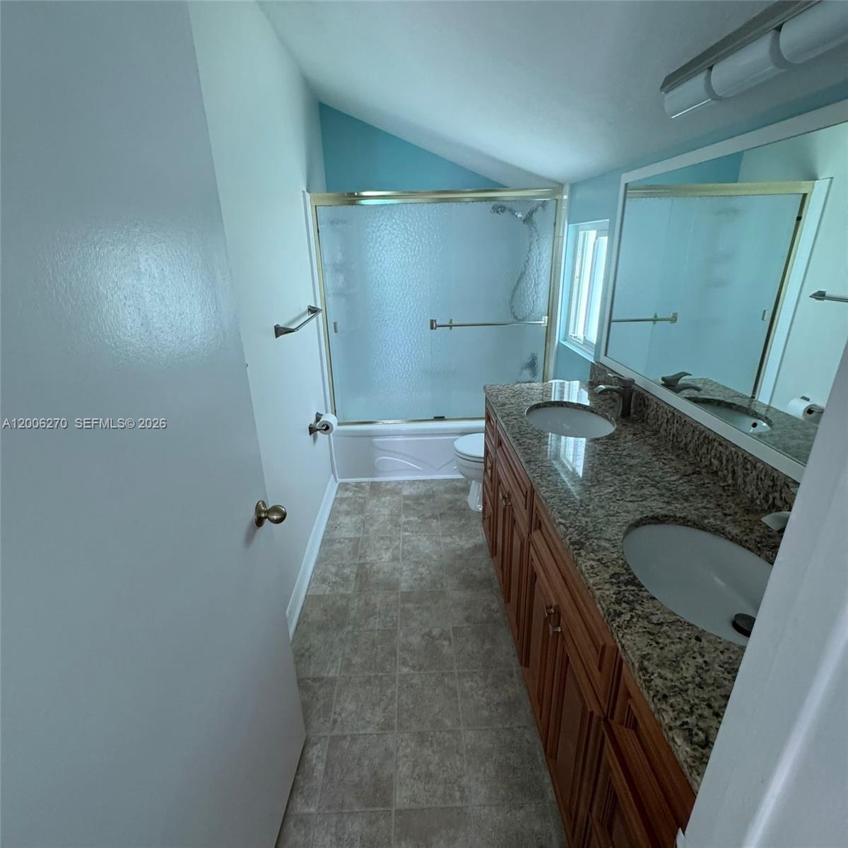 VICTORIA WOODS 1 - Residential