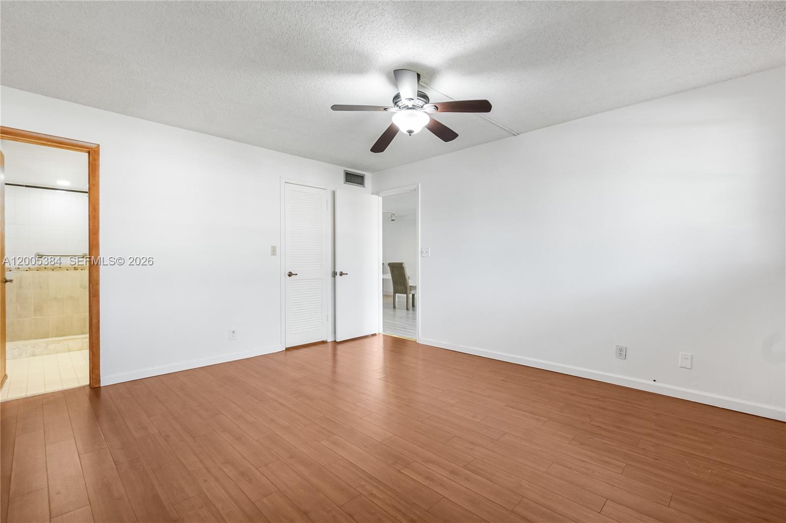 HOLLYBROOK GOLF AND - Residential