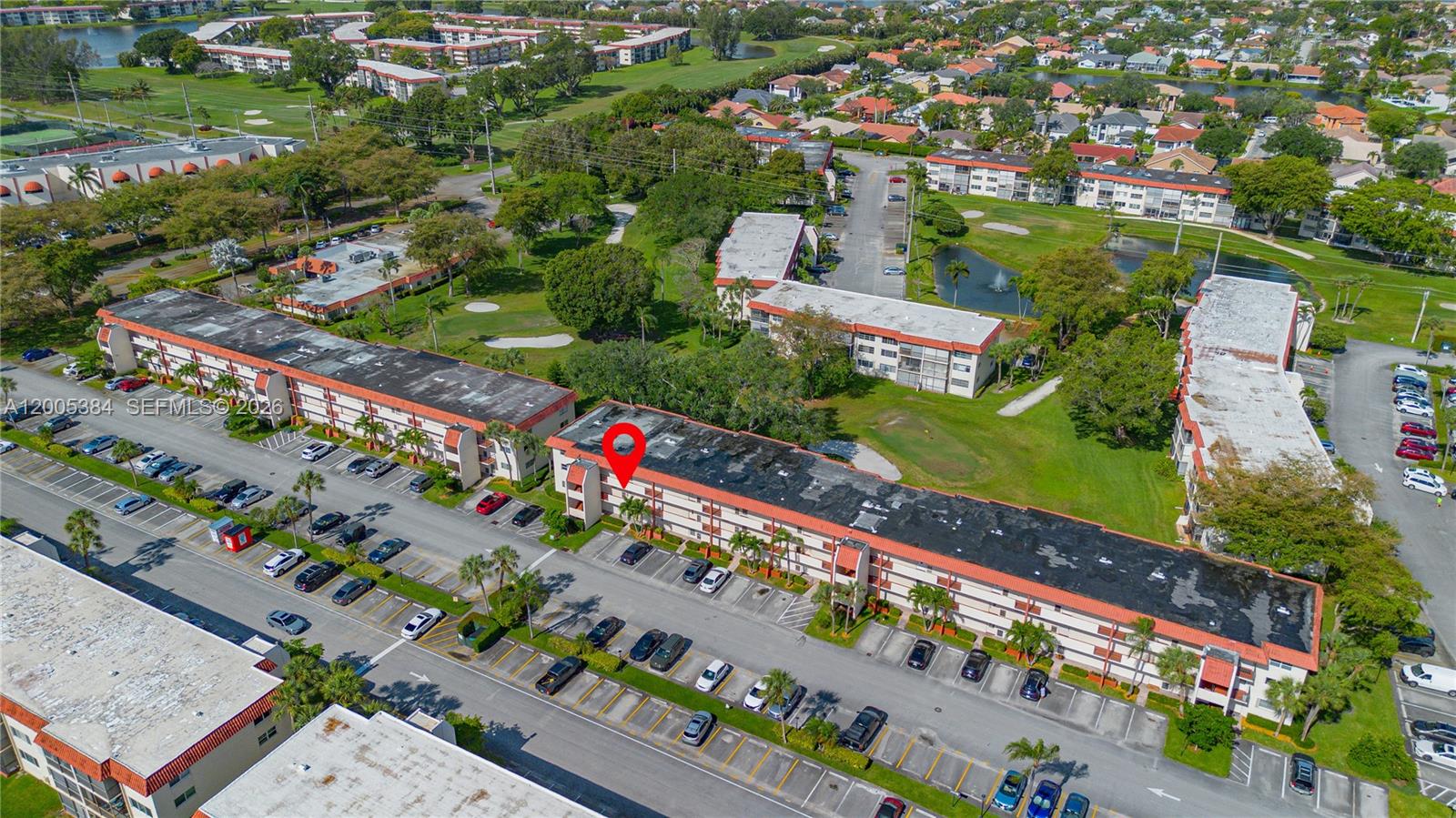HOLLYBROOK GOLF AND - Residential