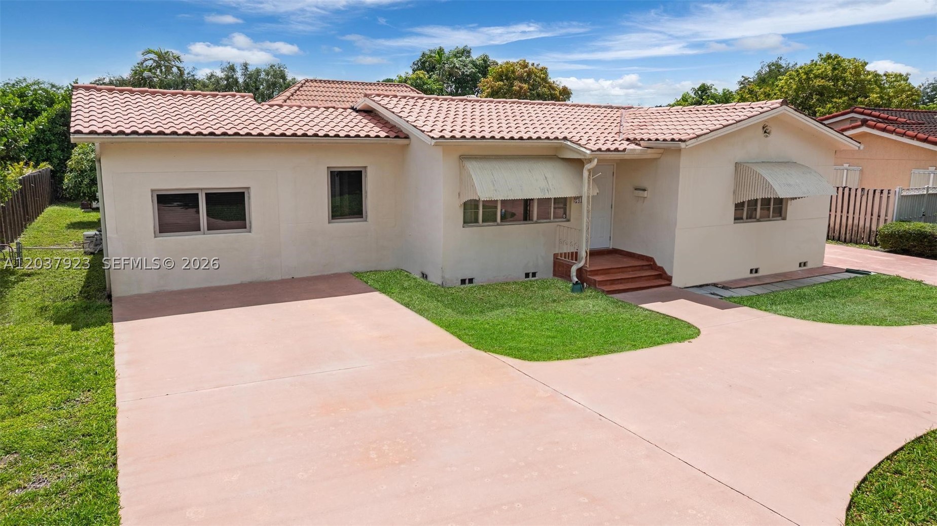 241 Hammond Dr
