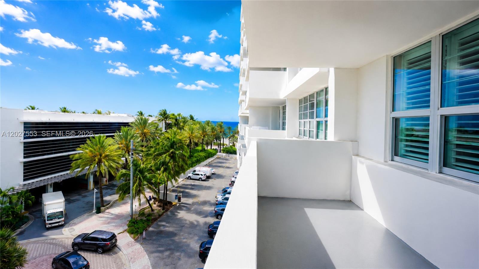 100 Lincoln Rd 533