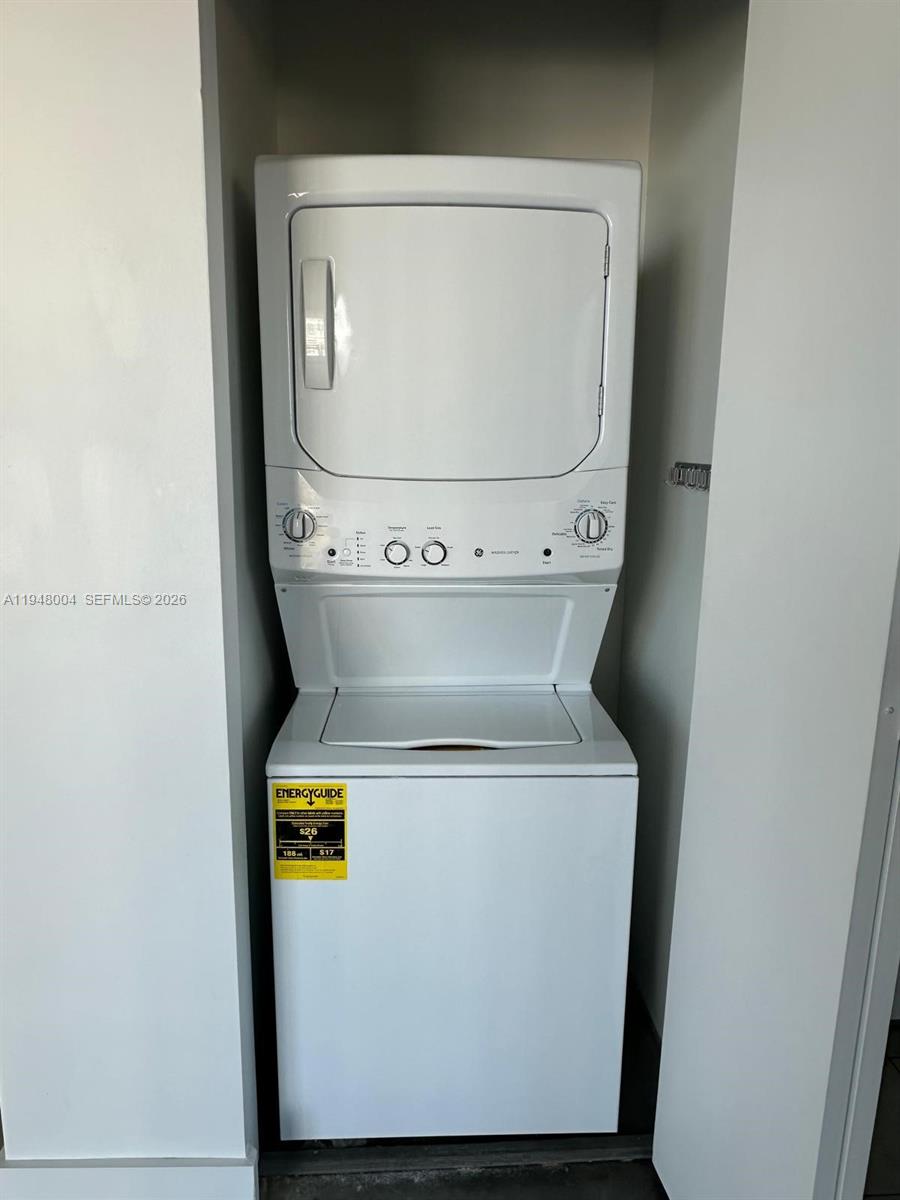 UPTOWN LOFTS CONDO - Residential Lease