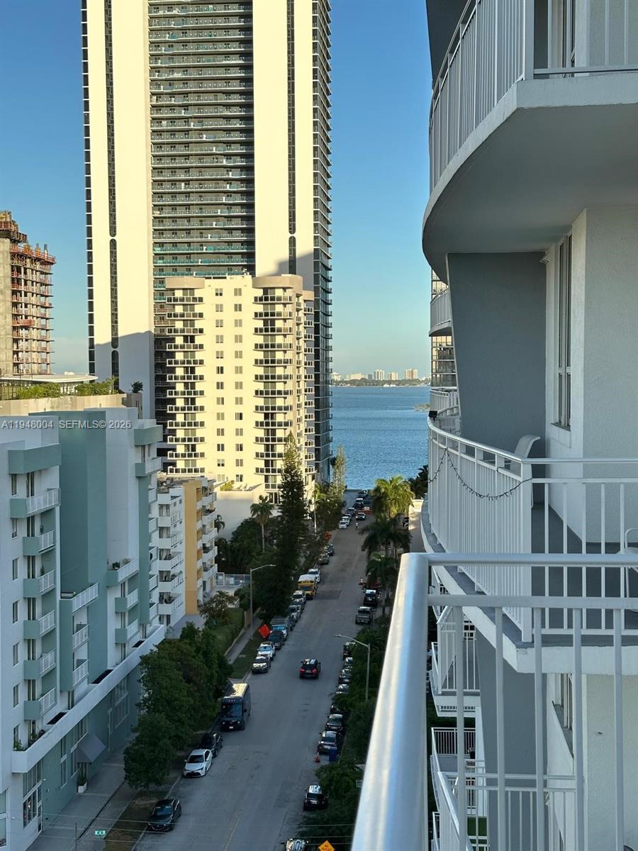 UPTOWN LOFTS CONDO - Residential Lease