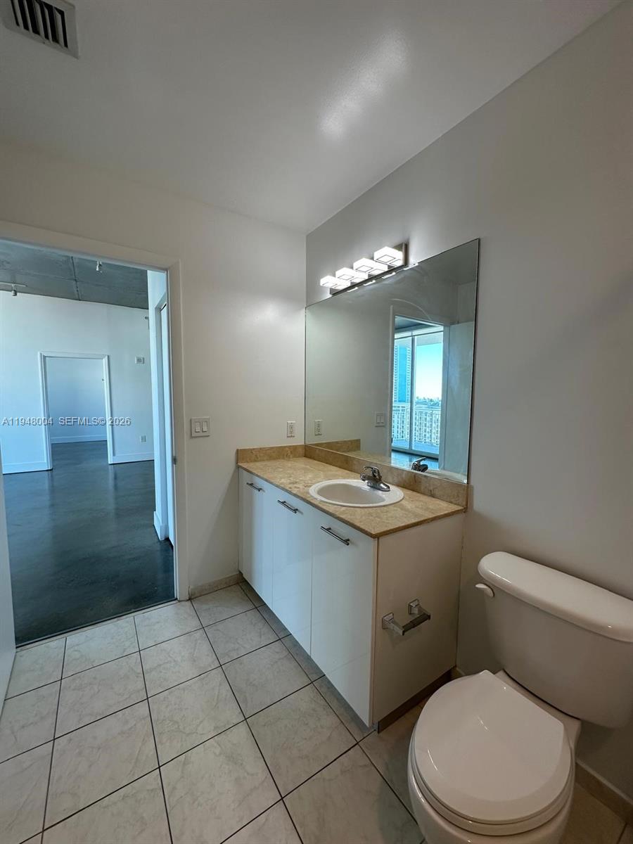 UPTOWN LOFTS CONDO - Residential Lease