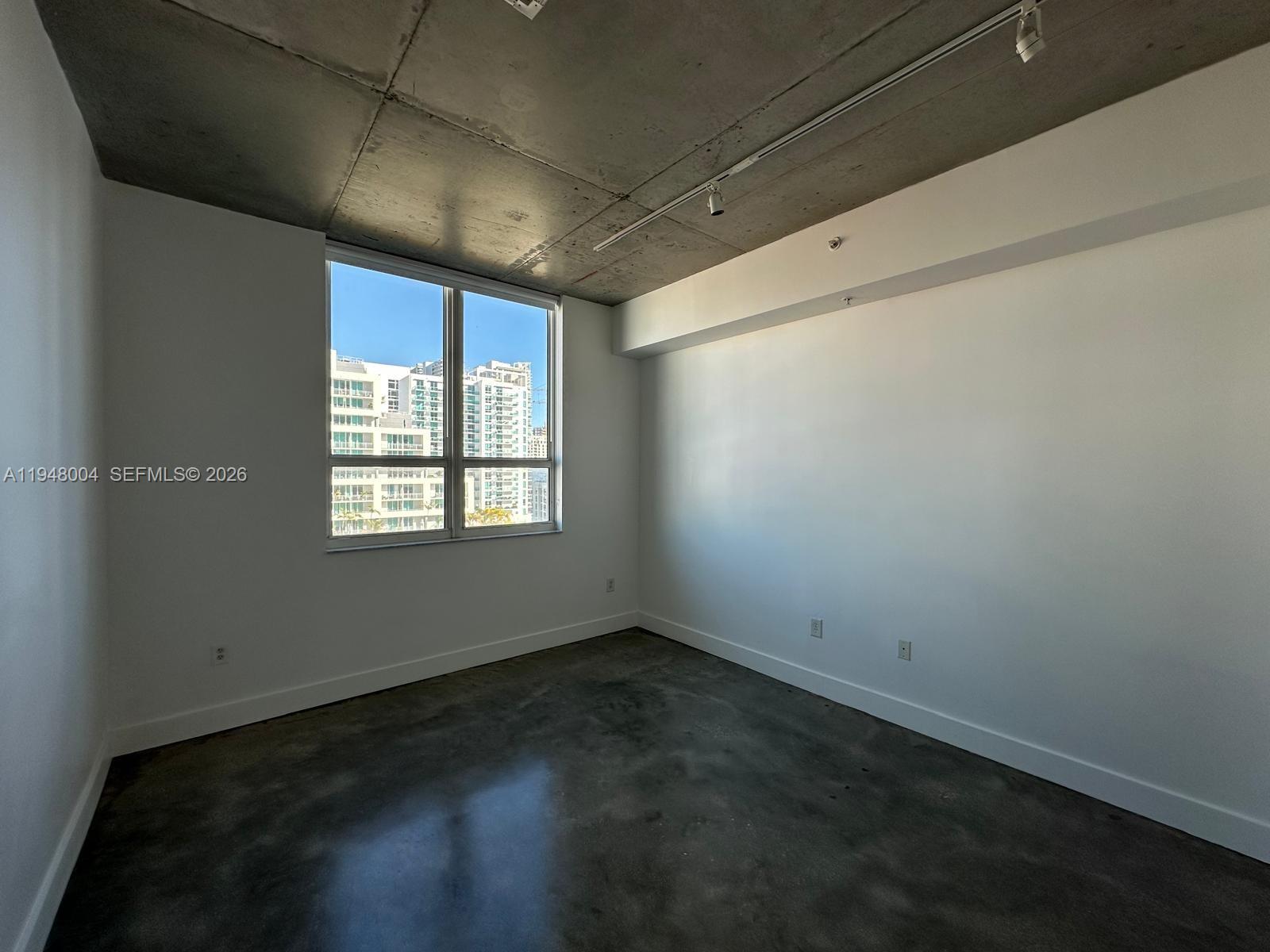 UPTOWN LOFTS CONDO - Residential Lease