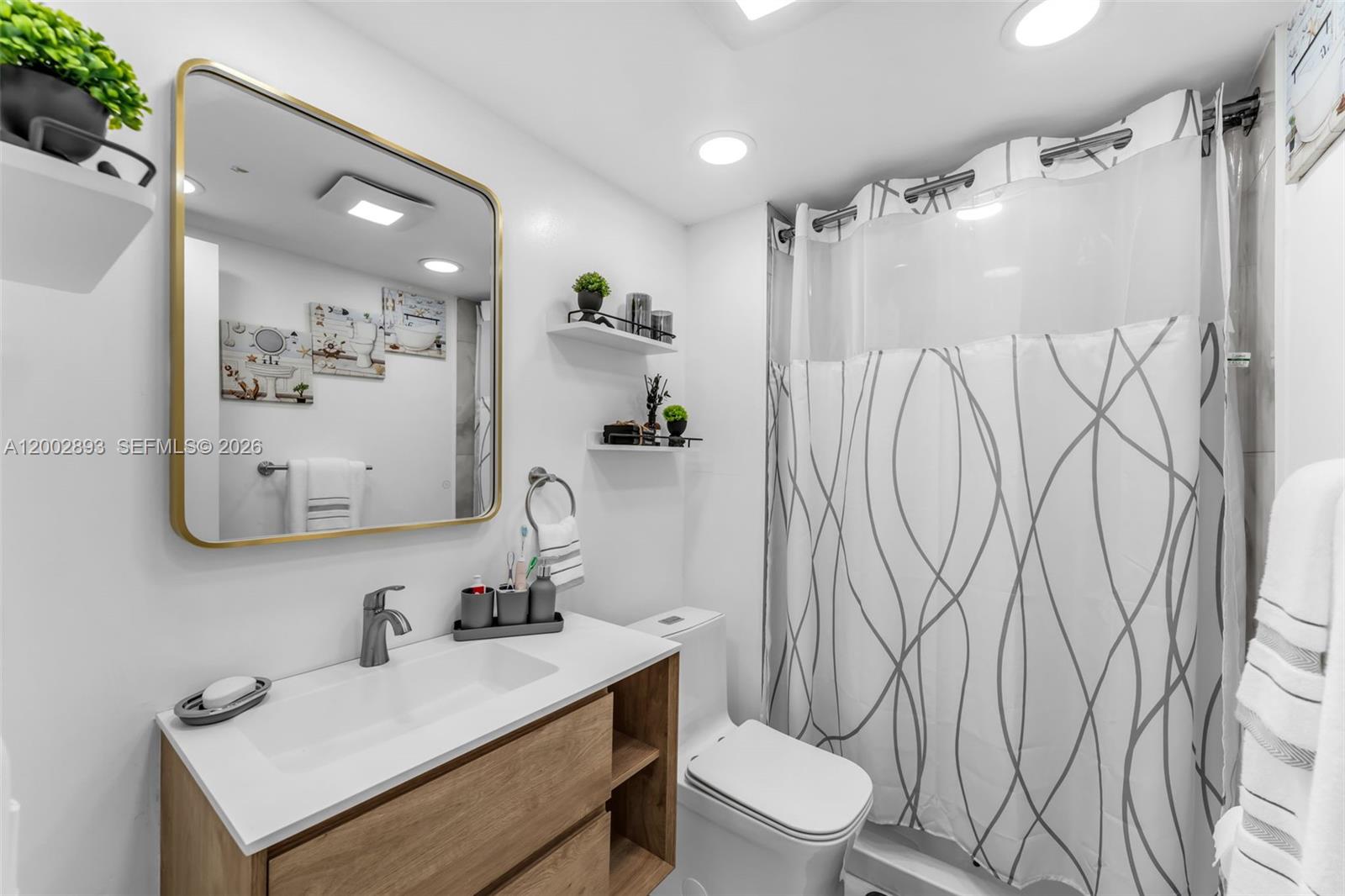 KENDALL HEIGHTS CONDO - Residential