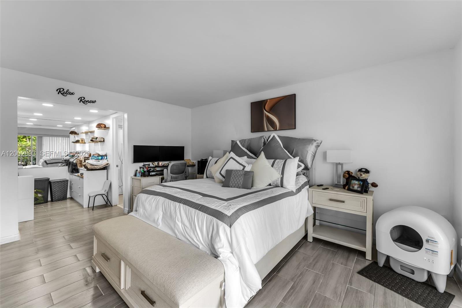 KENDALL HEIGHTS CONDO - Residential