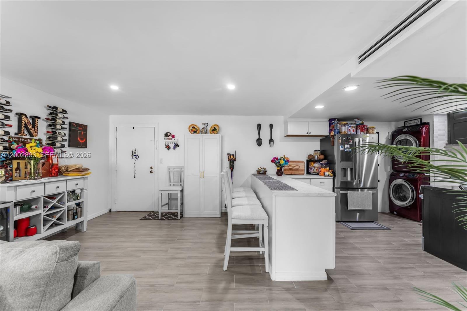 KENDALL HEIGHTS CONDO - Residential