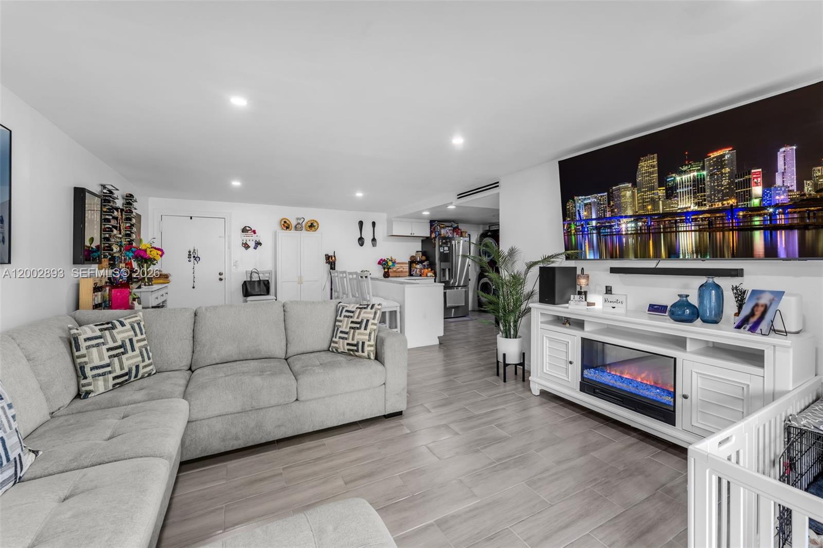 KENDALL HEIGHTS CONDO - Residential