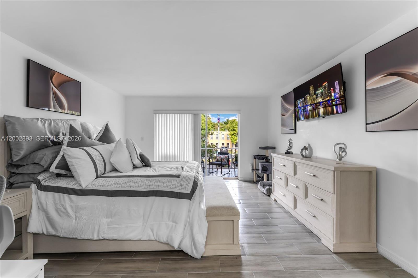 KENDALL HEIGHTS CONDO - Residential