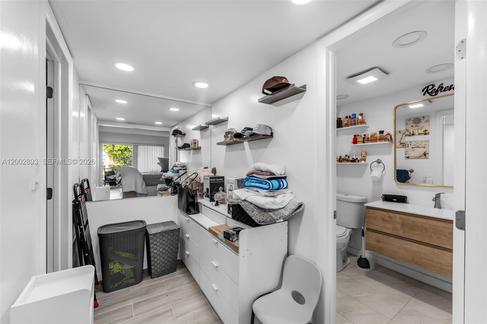 KENDALL HEIGHTS CONDO - Residential