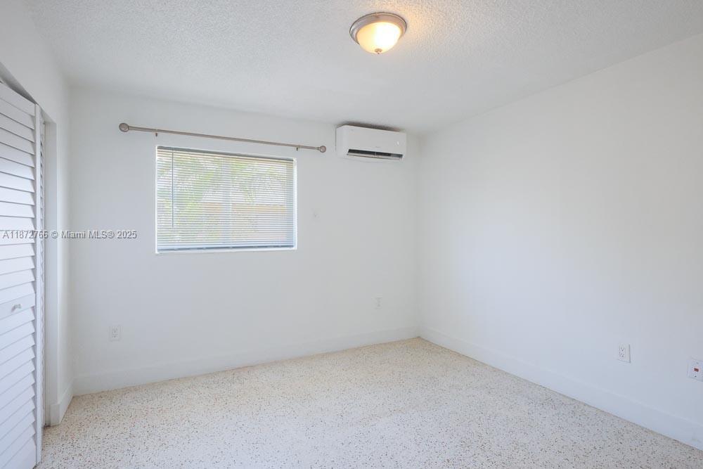 VILLA LAURA CONDO - Residential