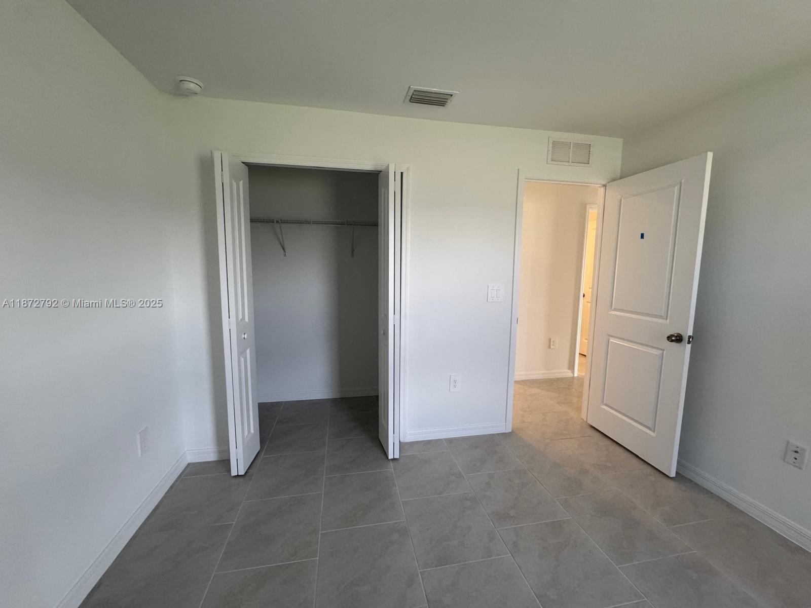 CRANE LANDING - Residential Lease