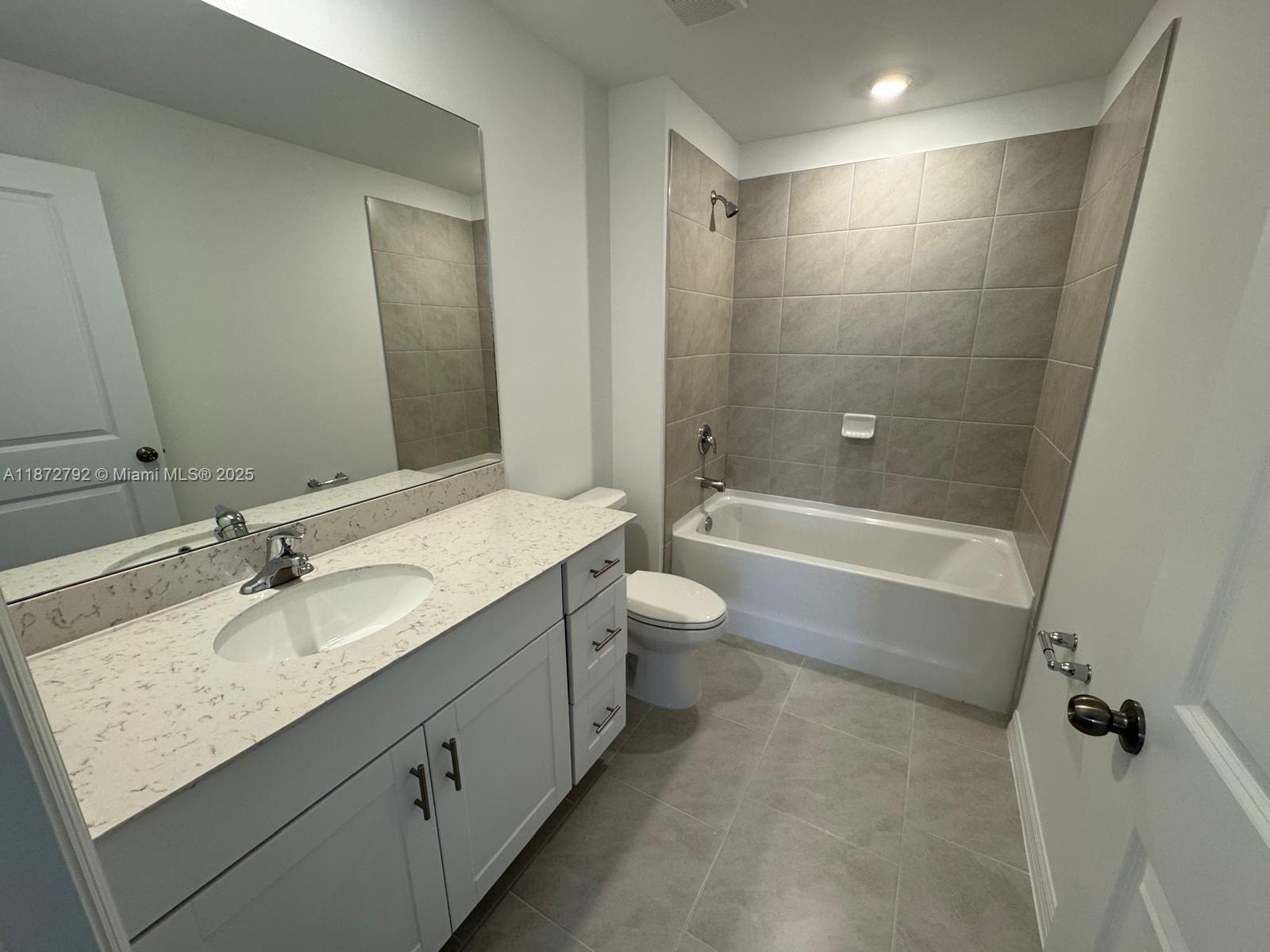 CRANE LANDING - Residential Lease