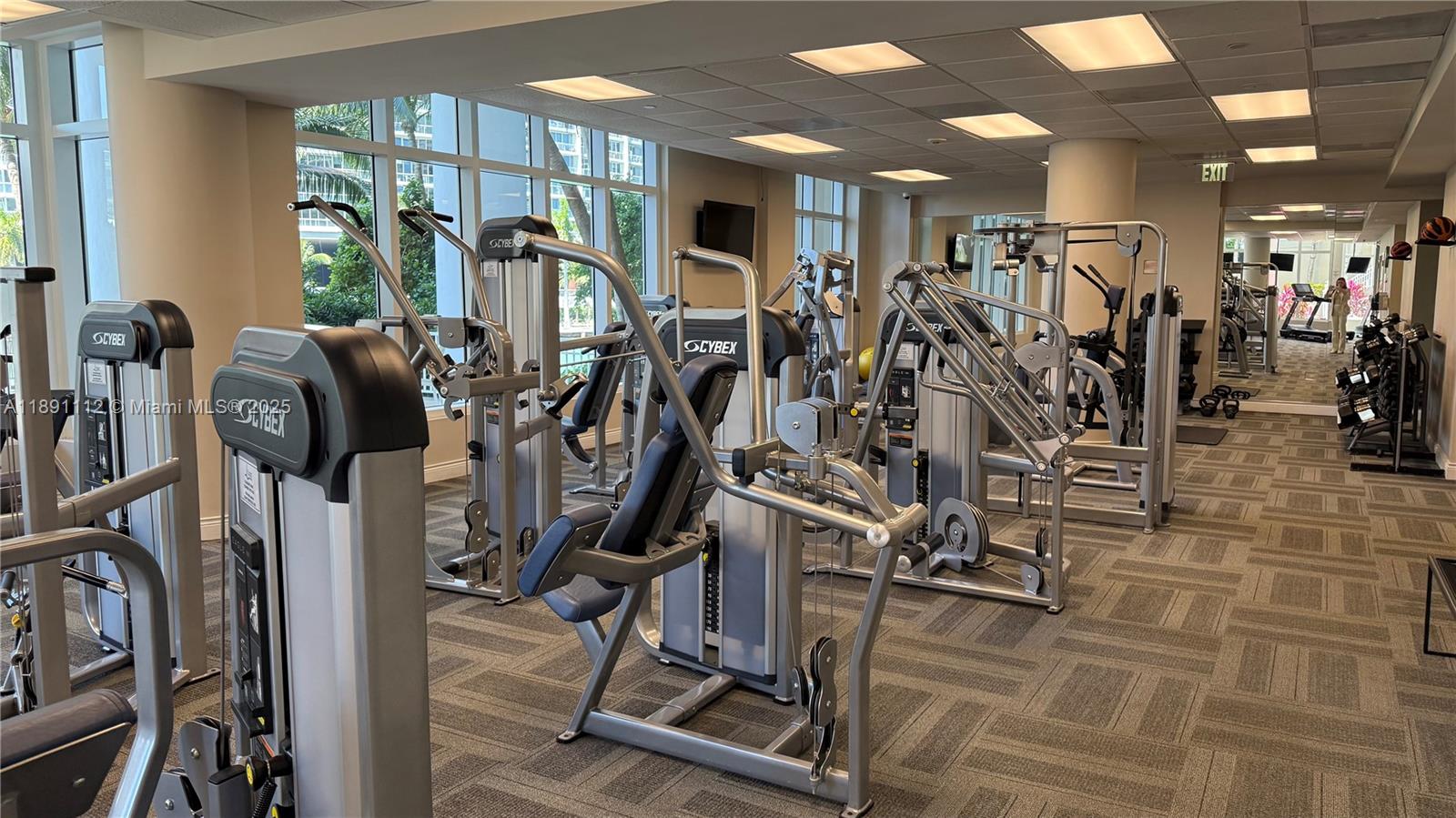 COURTS BRICKELL KEY CONDO - Residential