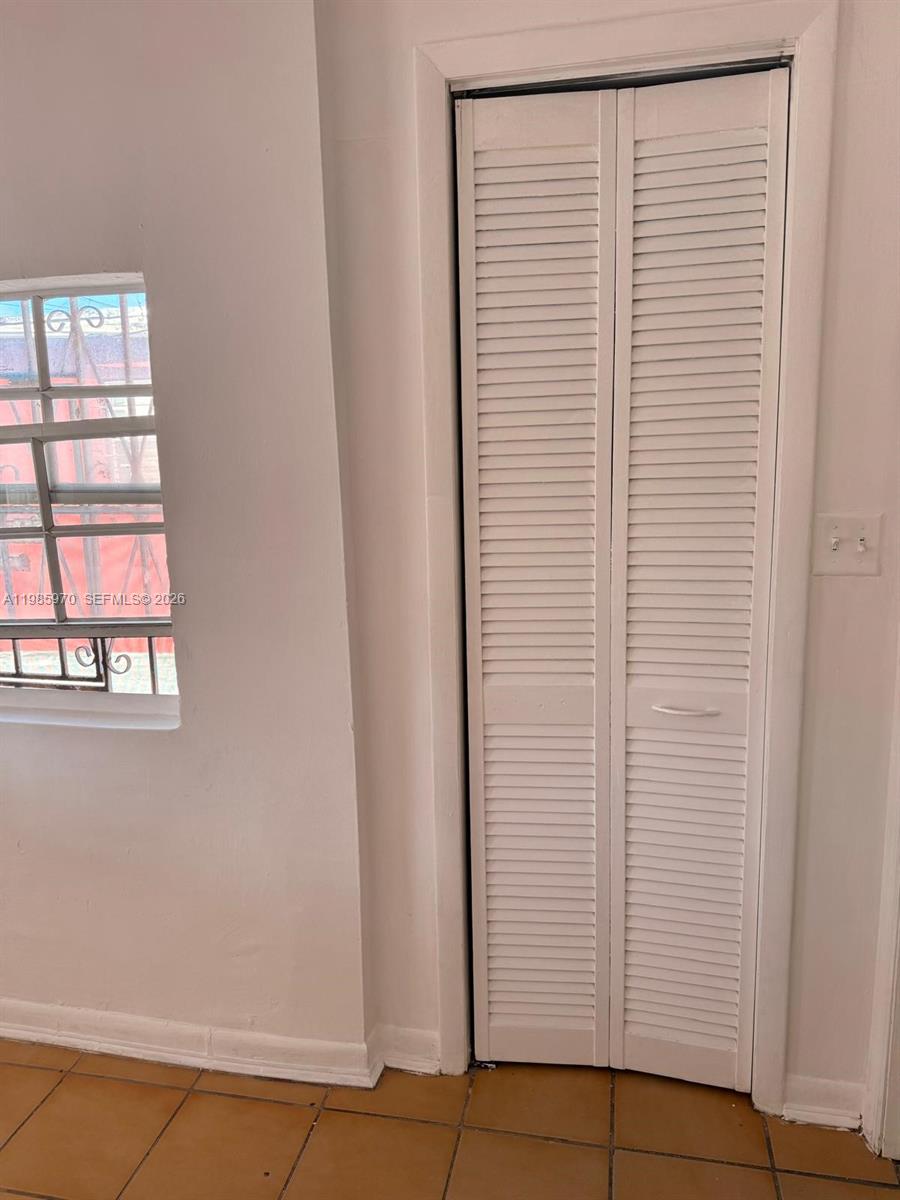 NORTHERN BLVD TRACK - Residential Lease