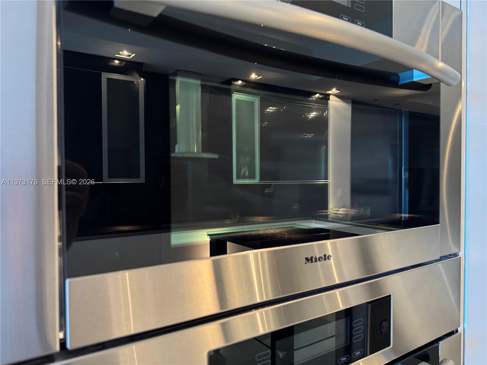 2711 HOLLYWOOD BEACH COND - Residential