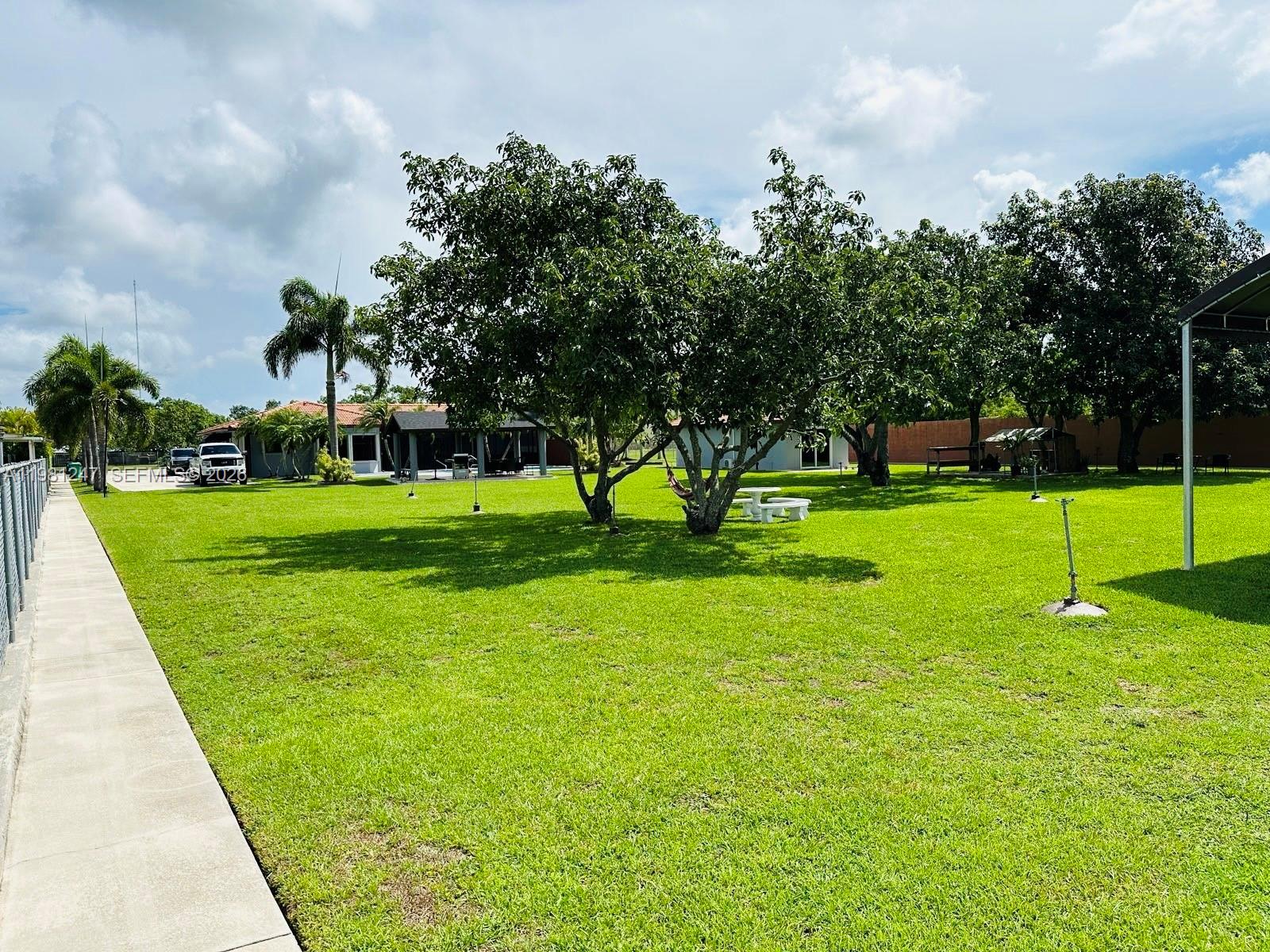 THE REDLANDS SEC 1 - Residential