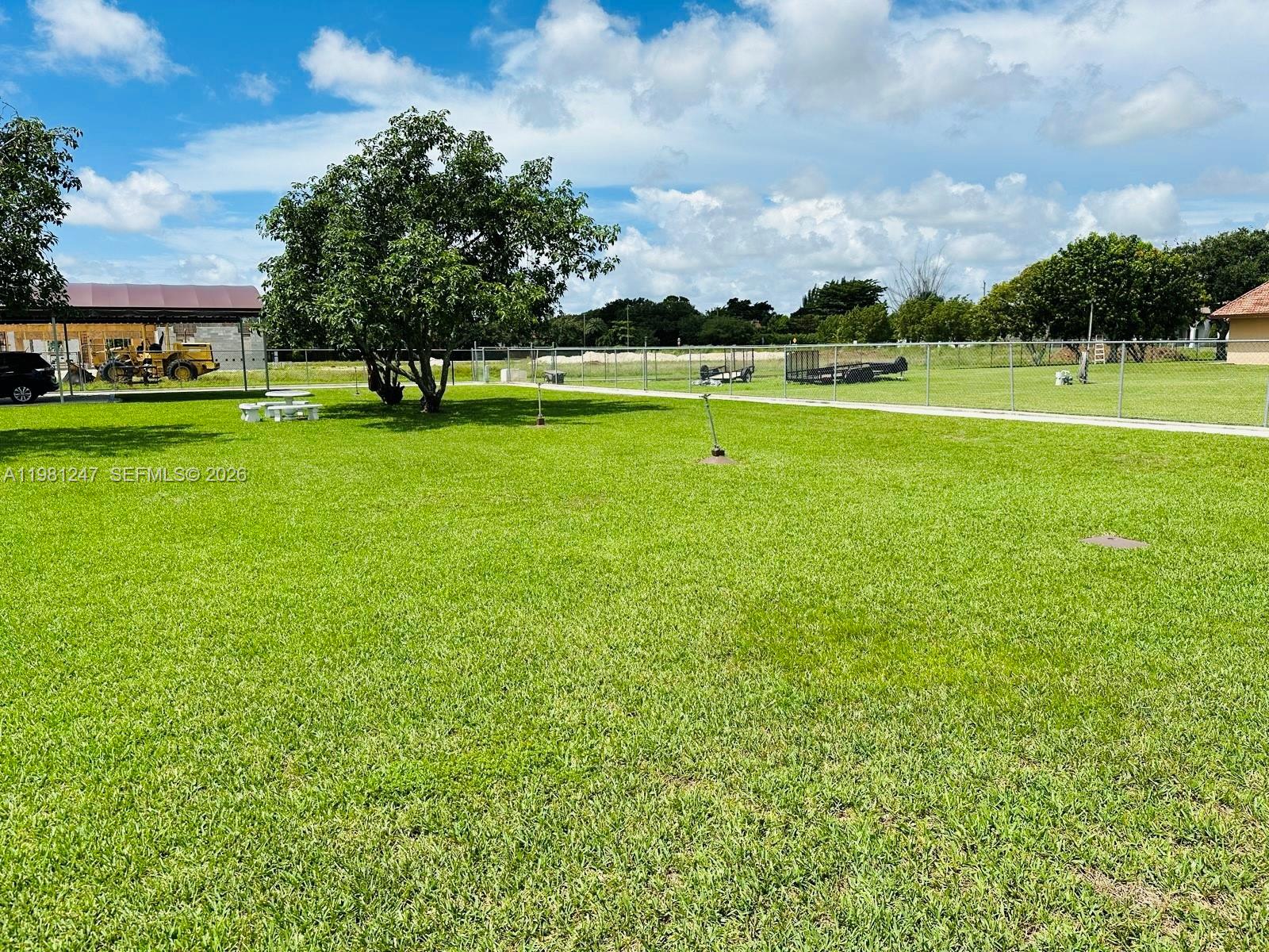 THE REDLANDS SEC 1 - Residential