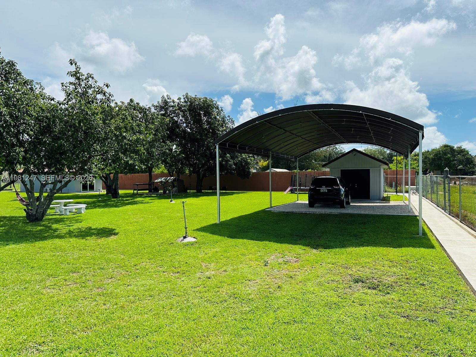 THE REDLANDS SEC 1 - Residential