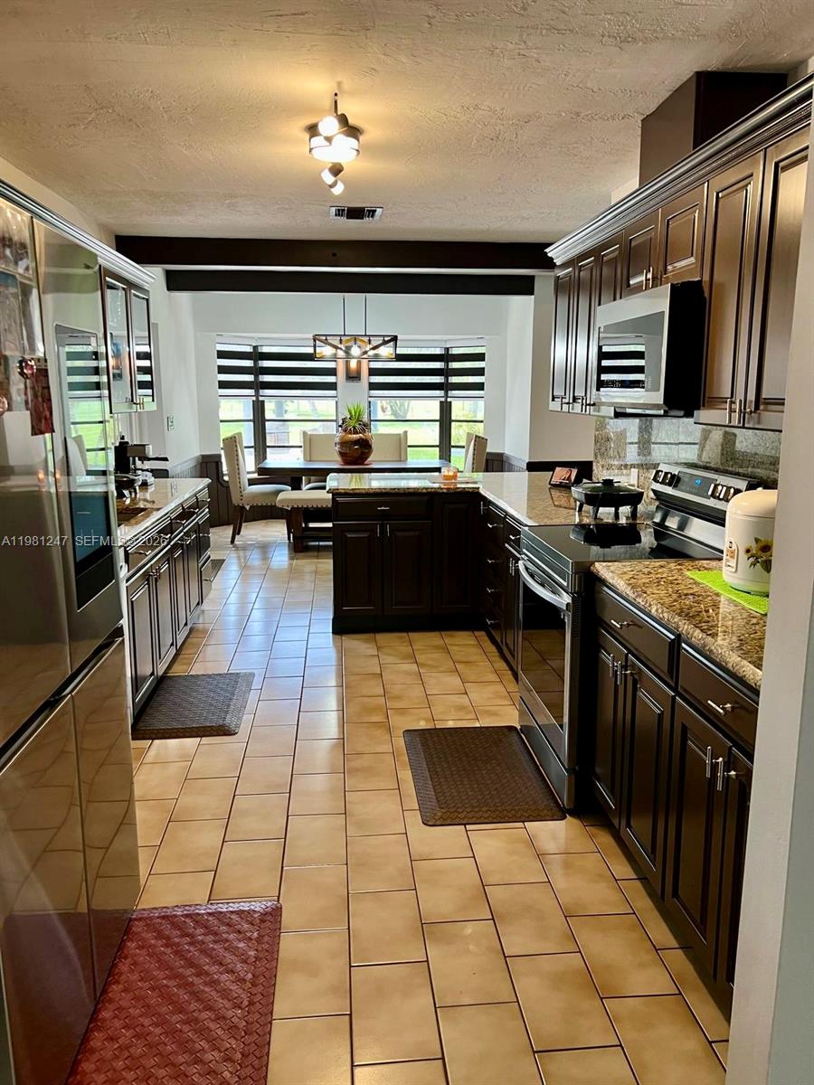 THE REDLANDS SEC 1 - Residential