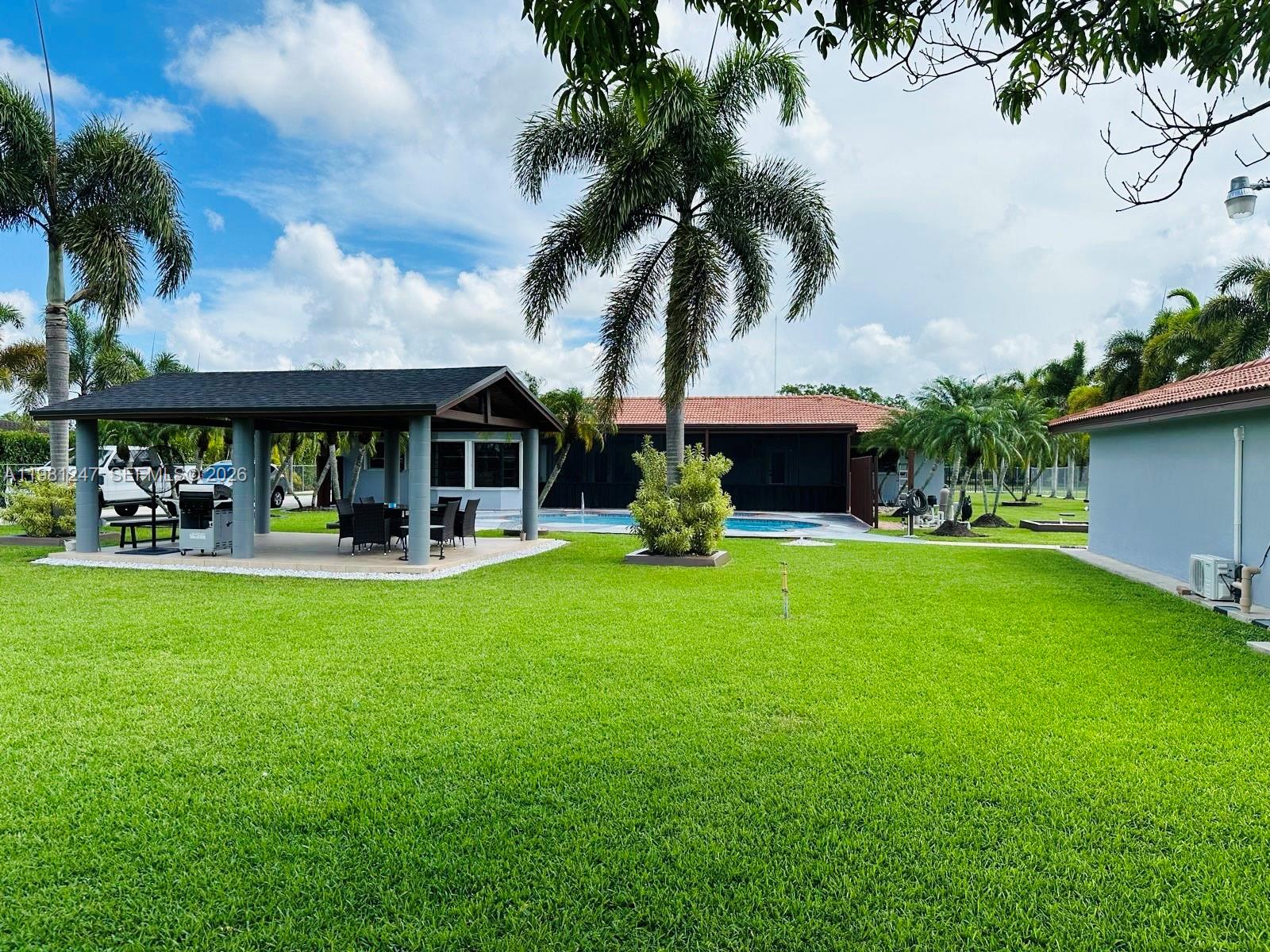 THE REDLANDS SEC 1 - Residential