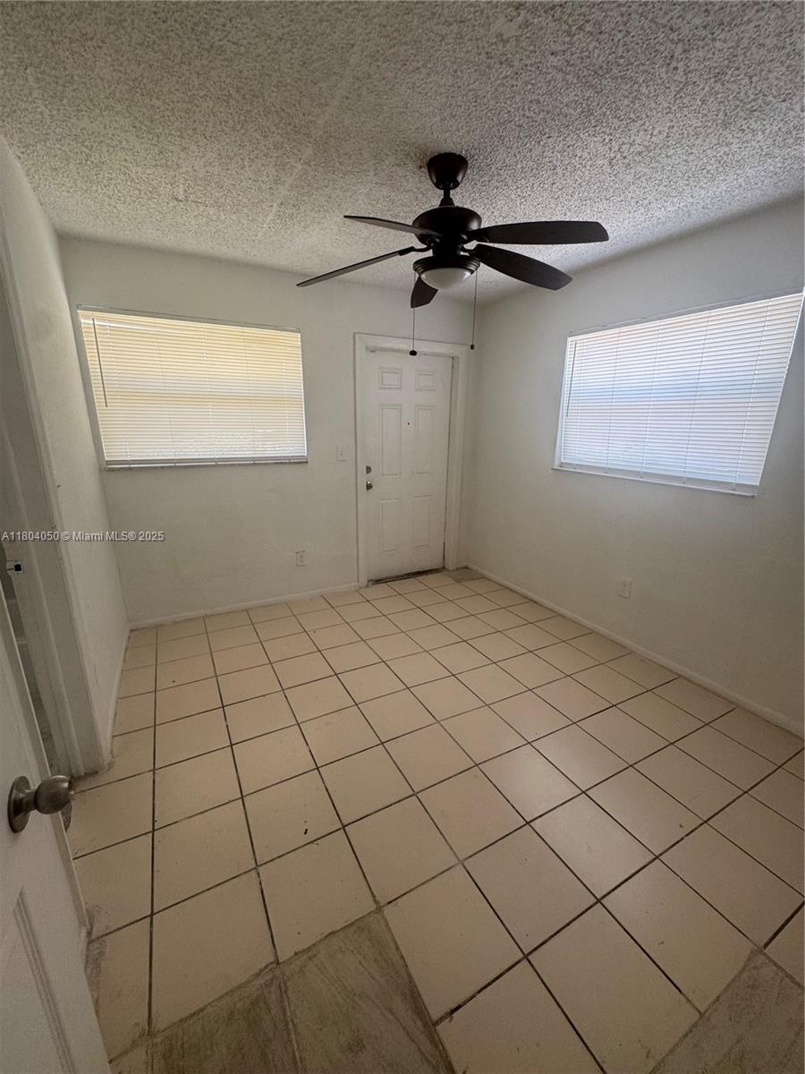 2856 NW 14th St 1-2