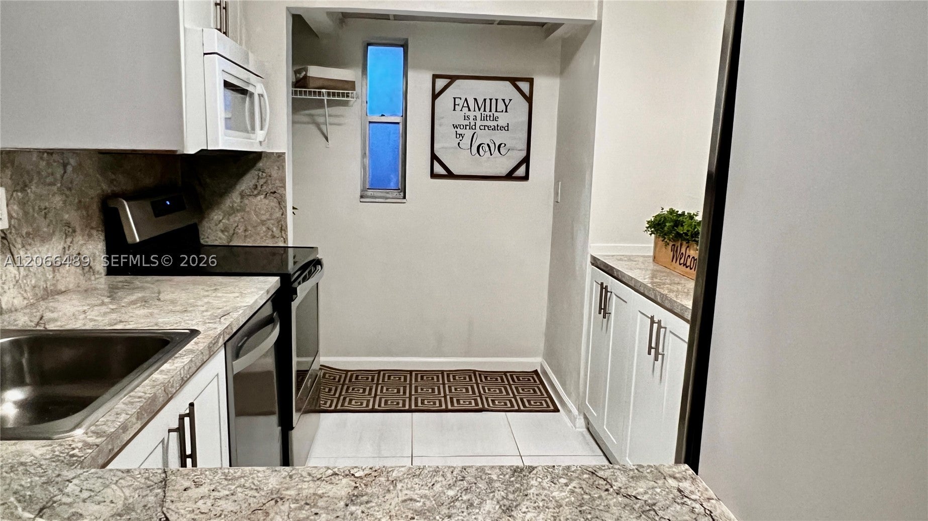 8060 Fairview Dr 101, Tamarac FL 33321