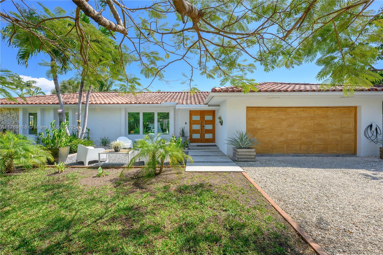 Rental Property at 5721 Sw 58th Pl, South Miami, Miami-Dade County, Florida - Bedrooms: 4 
Bathrooms: 3  - $11,000 MO.