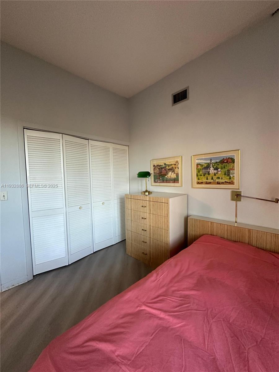 LA PAZ AT BOCA POINTE - Residential Lease