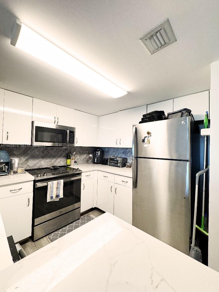 THE ASTON CONDO - Residential