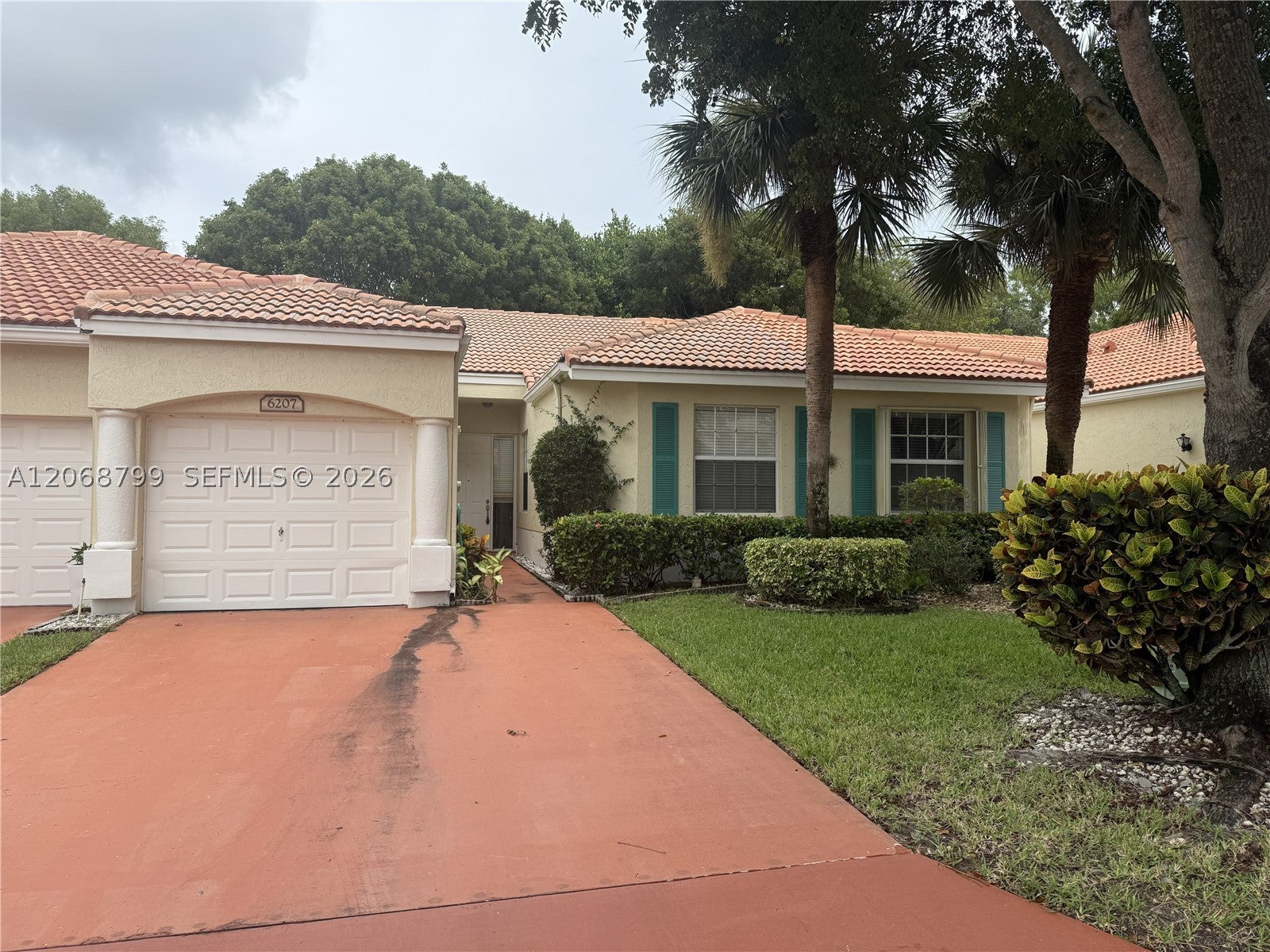 6207 Petunia Rd