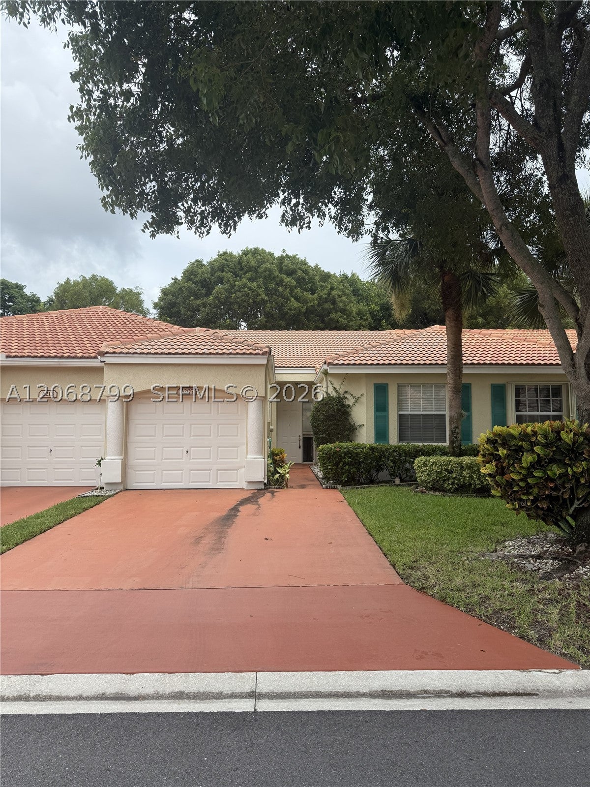 6207 Petunia Rd