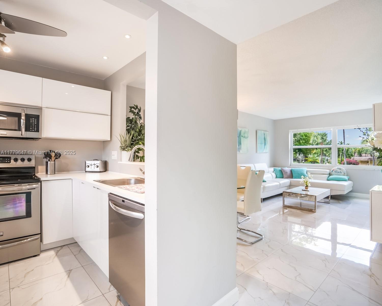 KAHLUA GARDENS CONDO - Residential