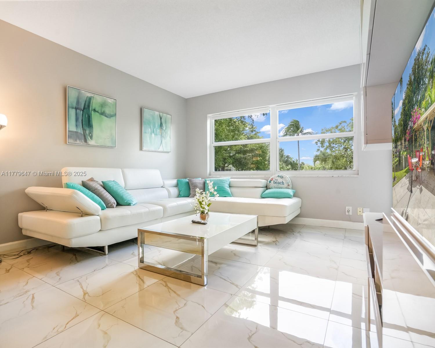 KAHLUA GARDENS CONDO - Residential