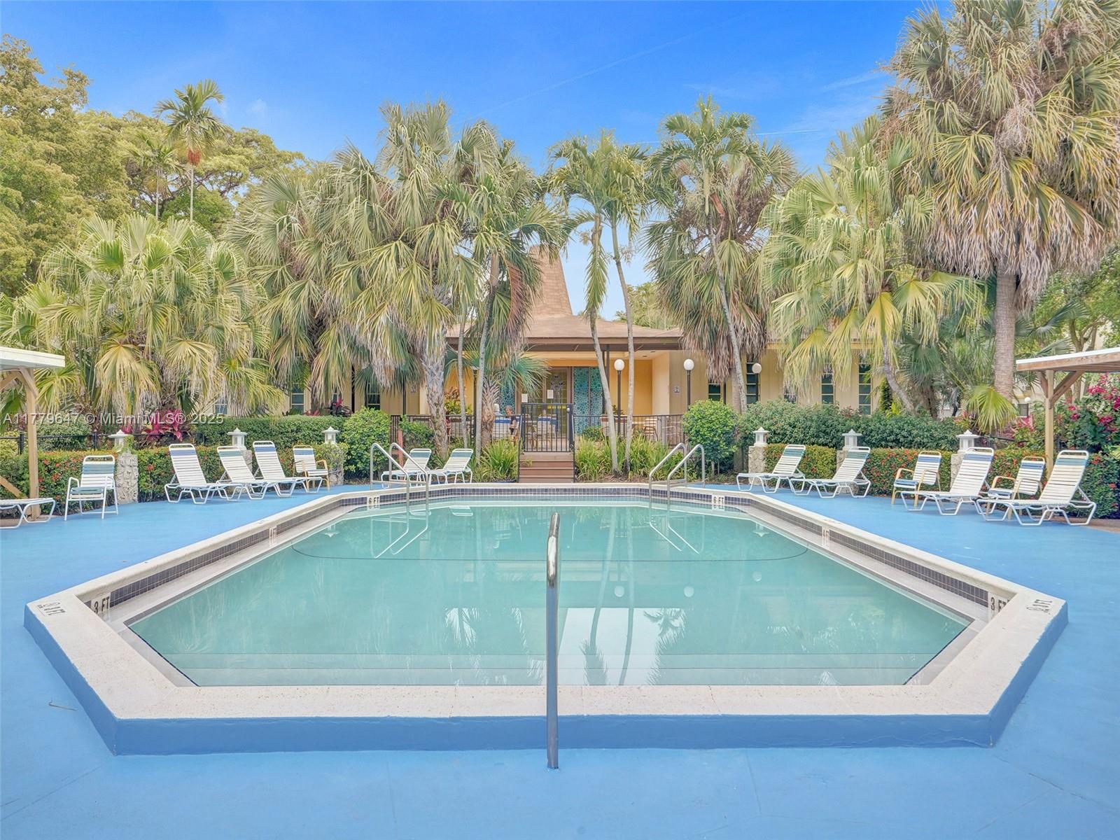 KAHLUA GARDENS CONDO - Residential