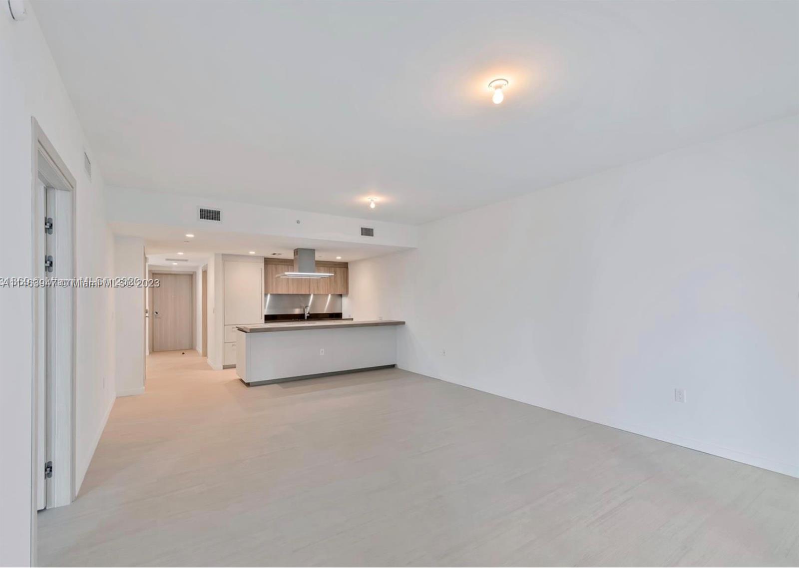 Flatiron is one of the few new luxury buildings, located in Brickell Area. 1PLUS Den/2 Bath unit has city view, located on the very quiet 36th floor. Italian, Snaidero Kitchen cabinetry and Miele appliances. Nest thermometer and keyless entry system. Built-out California closets and window treatments including blackouts in the BD. Porcelain flooring throughout, with marble in the master bathroom. three levels of amenities for your enjoyment: sky club on the 64 floor featuring a high-performance fitness studio and gym, and spa with complete massage rooms. Sky pool with panoramic east / west water and city views. 17th and 18th floor lap pool, billards room, screening room, children's playroom and lounge areas.
