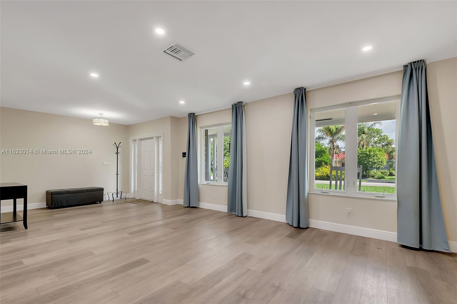 MANGOWOOD PARK - Residential