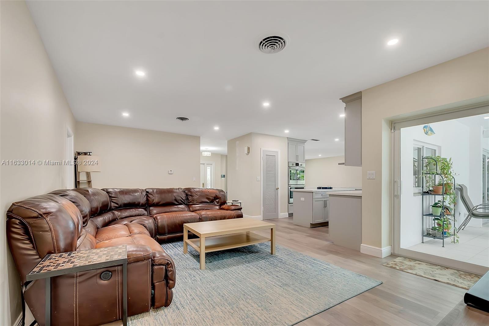 MANGOWOOD PARK - Residential