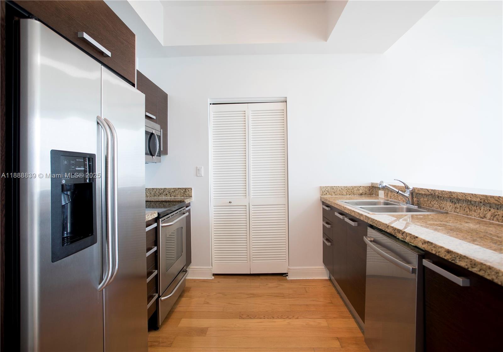 NORDICA CONDO - Residential