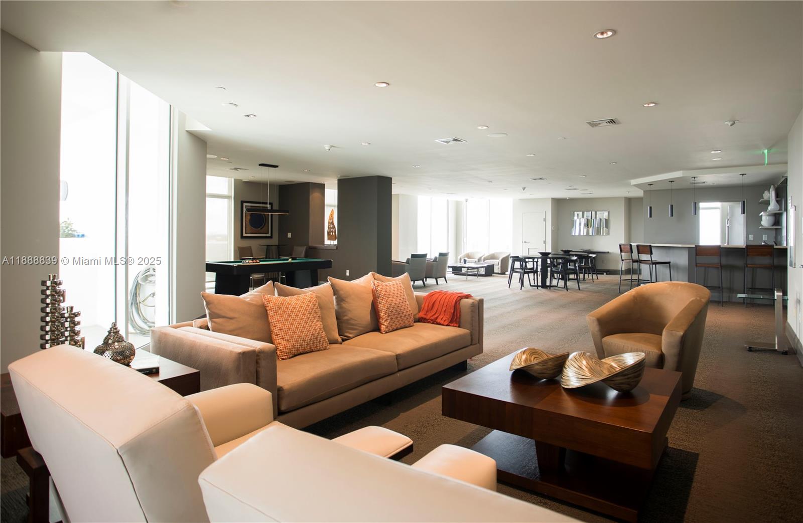 NORDICA CONDO - Residential