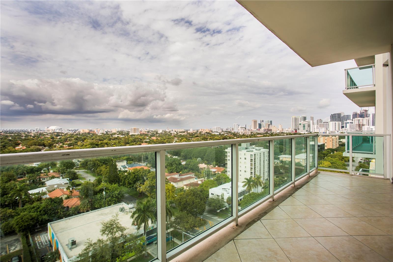 NORDICA CONDO - Residential