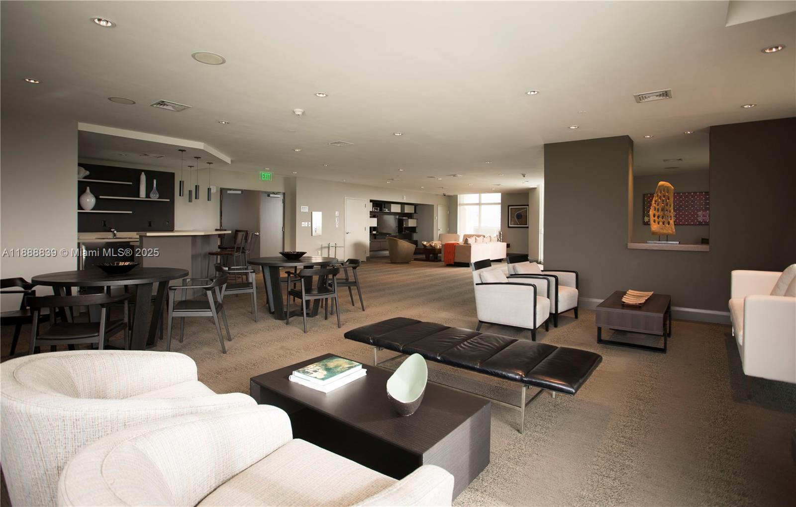 NORDICA CONDO - Residential