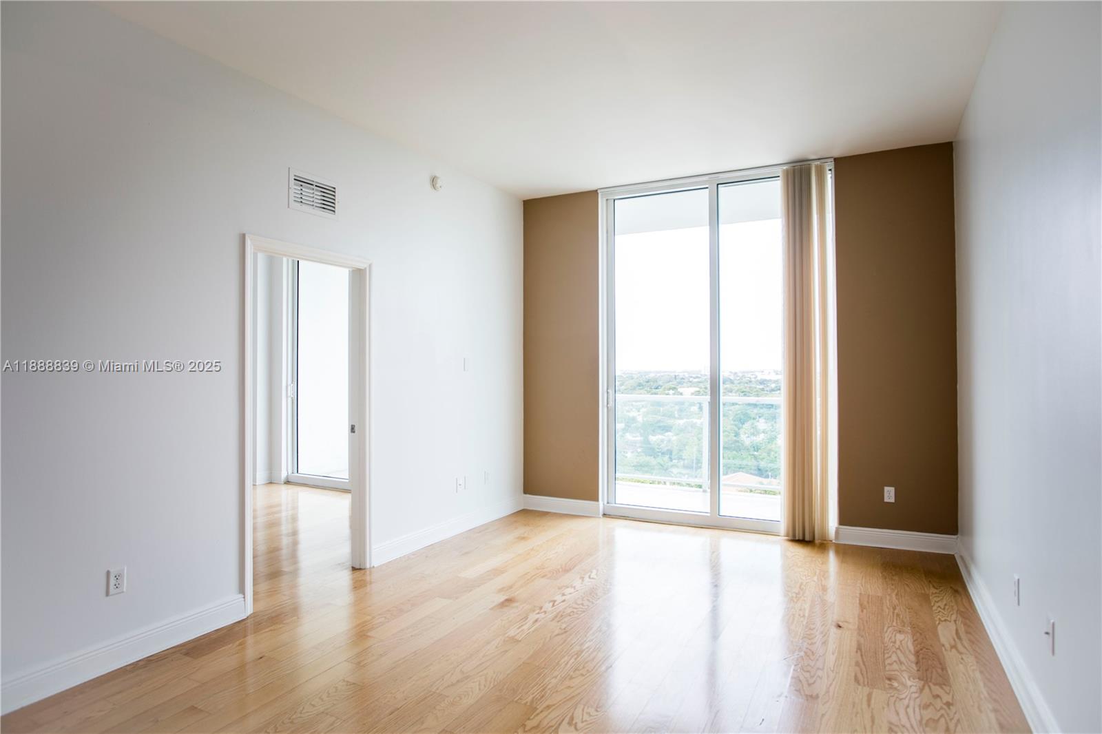 NORDICA CONDO - Residential