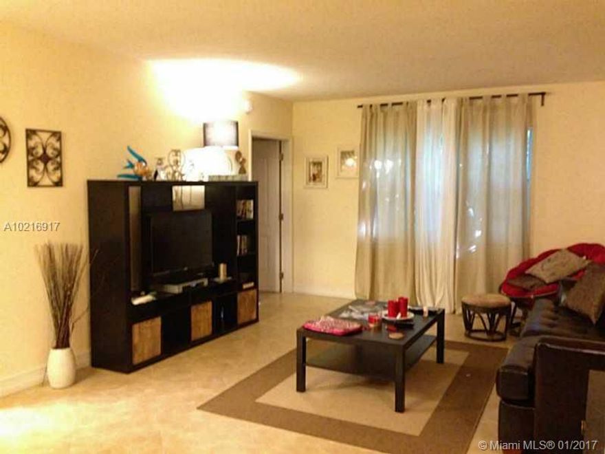 LOOK NO FURTHER, THIS APARTMENT HAS IT ALL. CONVENIENTLY LOCATED IN THE HEART OF FT. LAUDERDAL, CLOSE TO THE BEACH , PORT EVERGLADES, DOWNTOWN, LAS OLAS BLVD. GALLERIA MALL, MAJOR EXPRESSWAYS, SHOPS, MARKETS AND RESTAURANTS. ENJOY THIS AMPLE UNIT 1 BEDROOMS 1 BATHS WITH A MODERN KITCHEN  STAINLESS STEEL APPLIANCES, TILED FLOORS  PETS ALLOWED. ONE PARKING SPACE ASSIGNED. POOL, LAUNDRY FACILITIES IN HE BLDG.