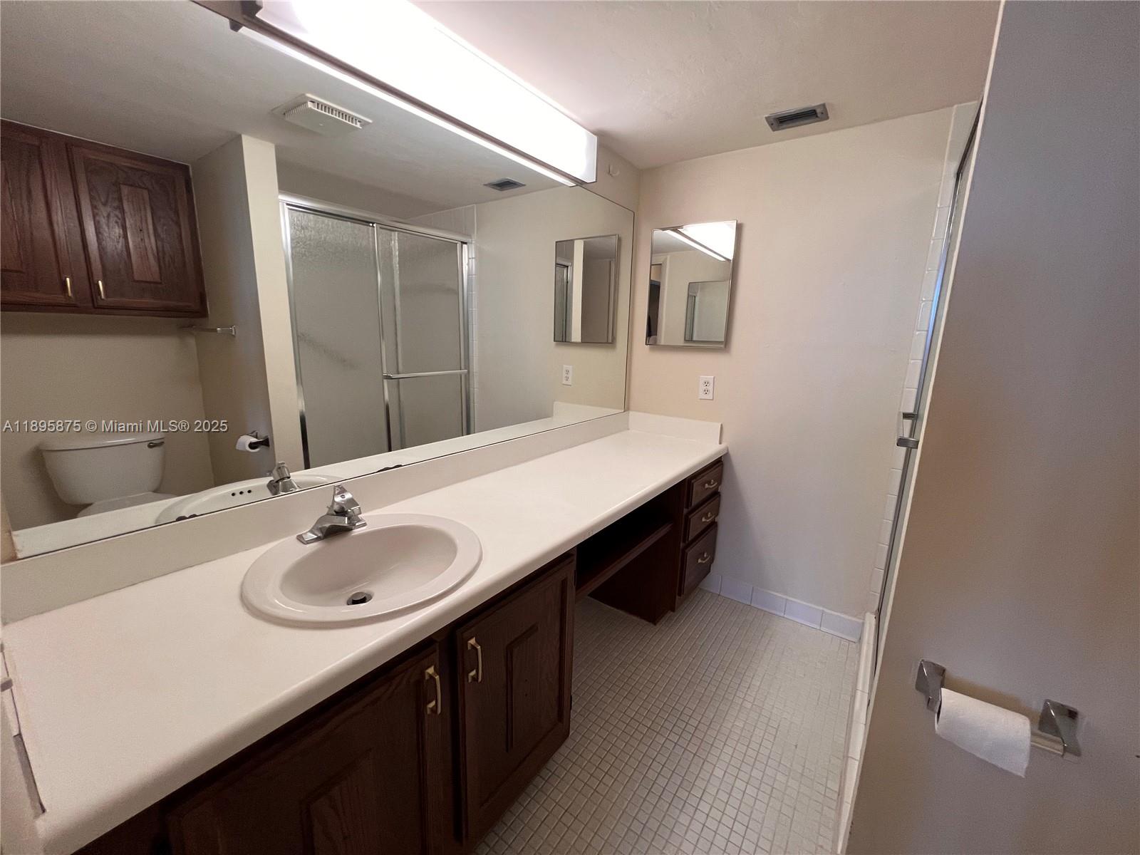 CORAL GATE X CONDO - Residential Lease