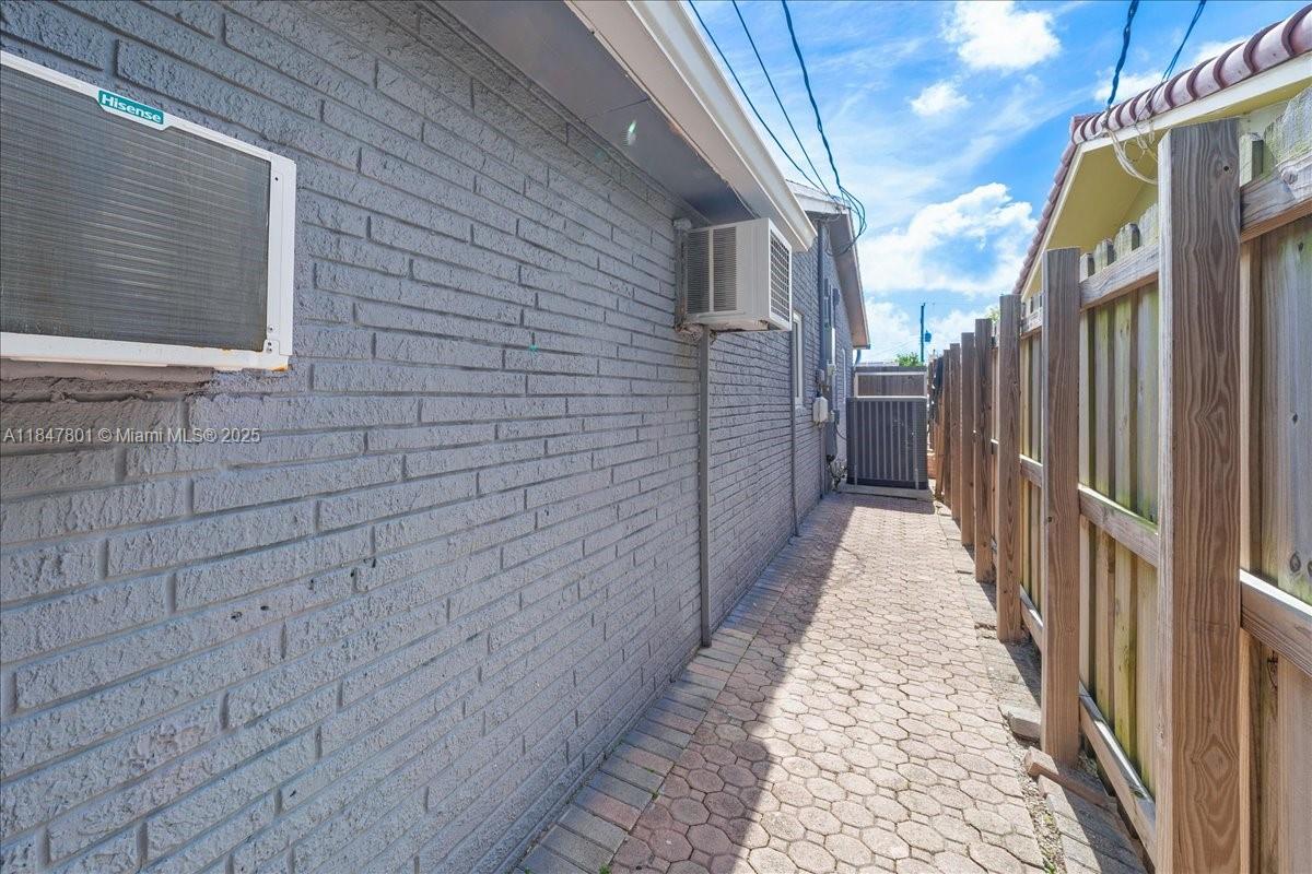 NORTH POMPANO BEACH SEC - Residential