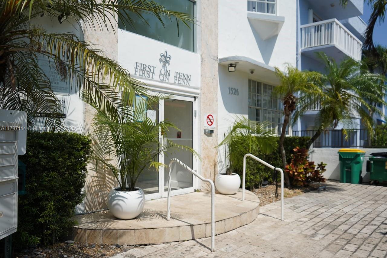 1526 Pennsylvania Ave 20, Miami Beach, Miami-Dade County, Florida - 1 Bedrooms  
1 Bathrooms - 