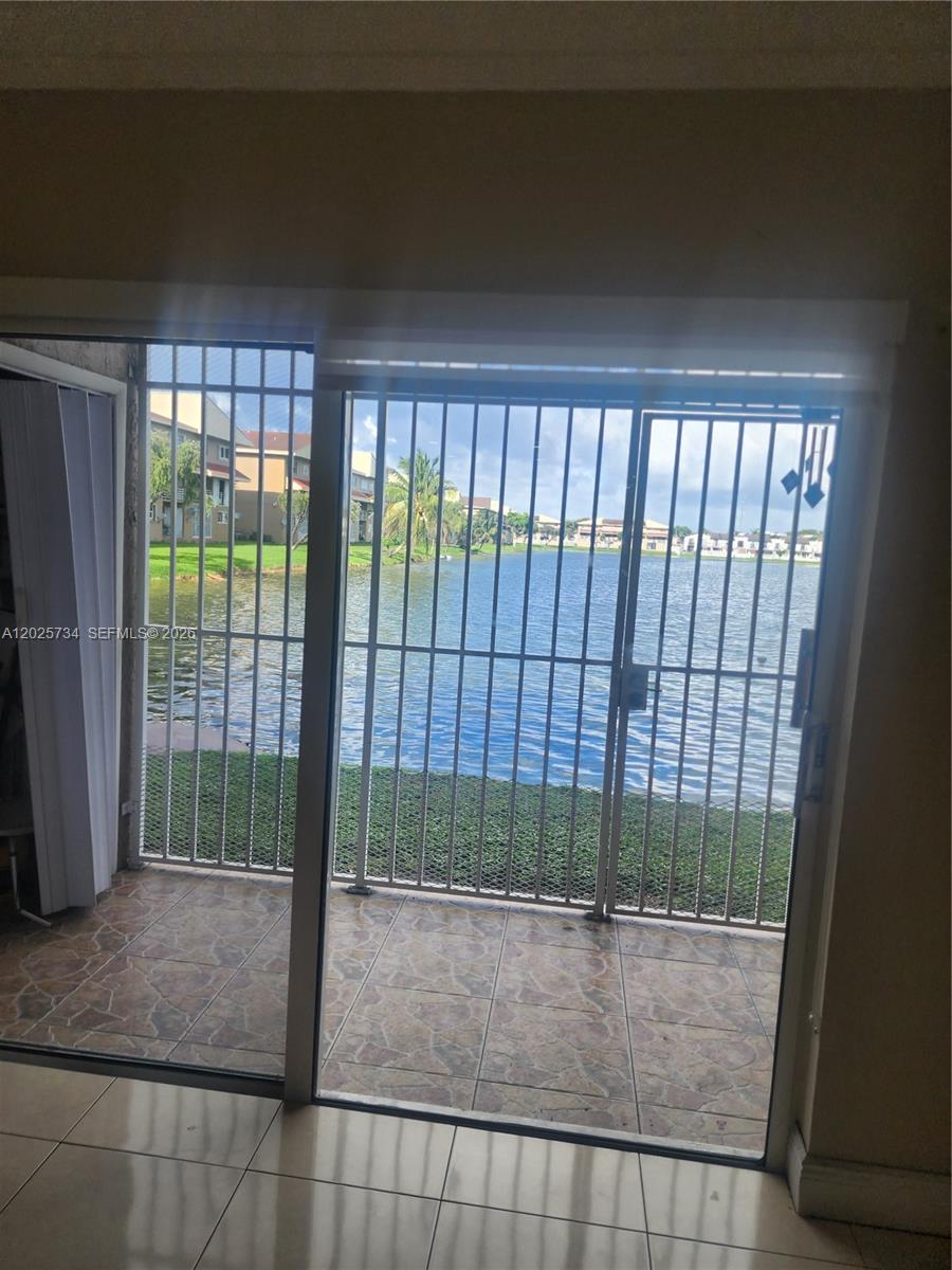 VISTA DEL LAGO CONDO VII - Residential Lease