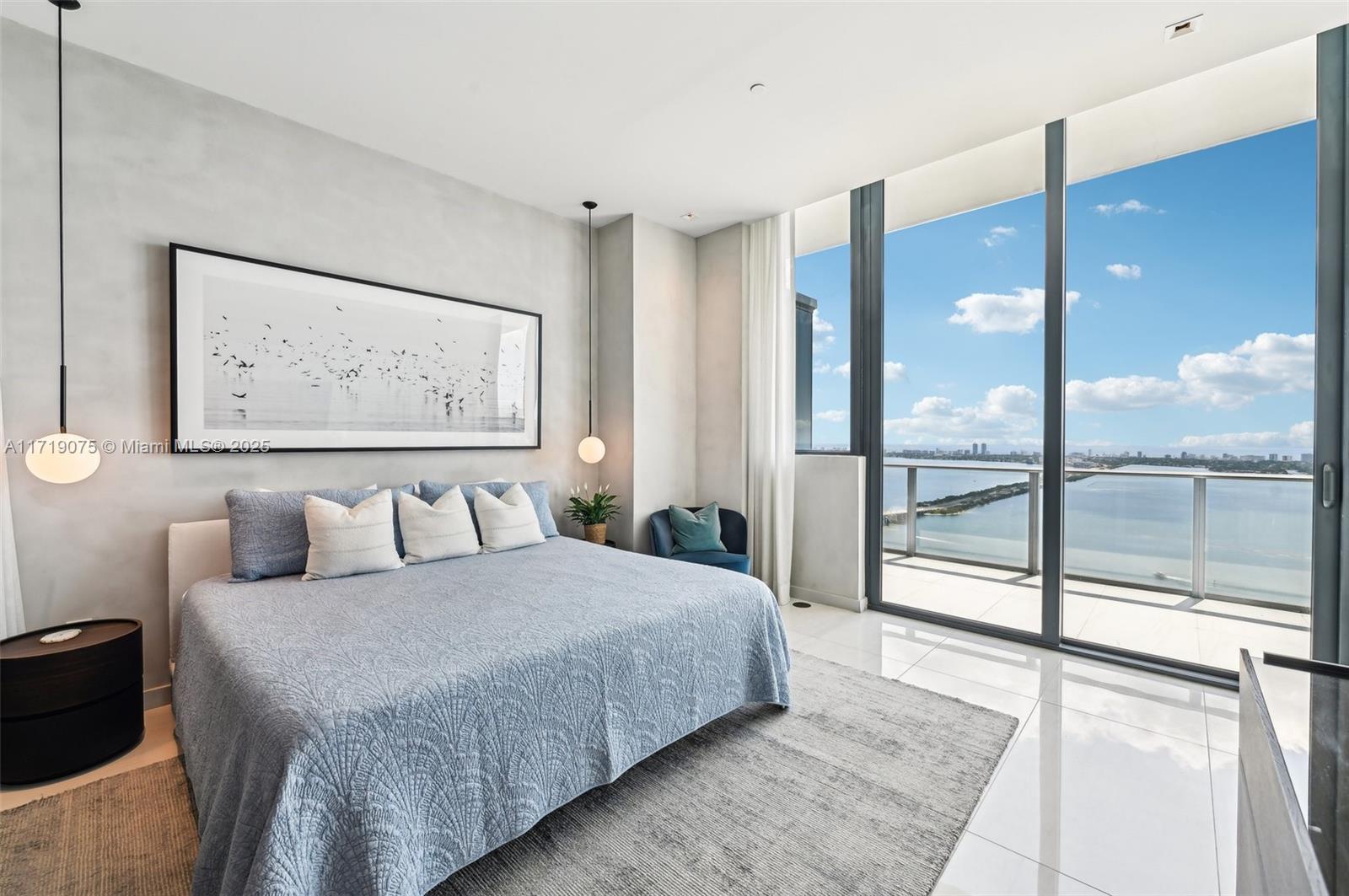 GRAN PARAISO CONDO - Residential